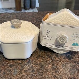 Snowflake Ceramic Covered Dish